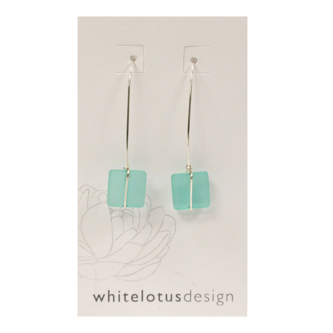 Boucles d'oreilles en fil de fer et verre de mer