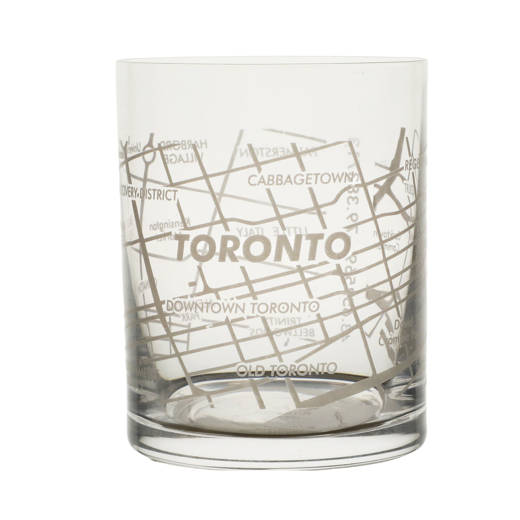 Verre à whiskey avec carte de Toronto