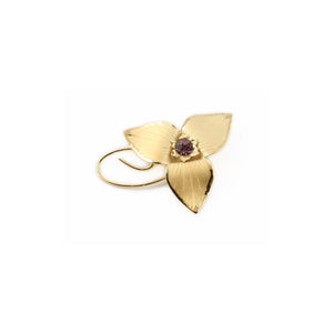 sterling silver with 24kt gold plating trillium brooch with an amethyst in the center